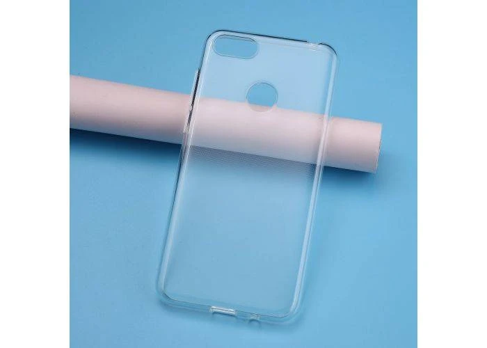 Motorola E6 Play - Shockproof gummi cover/etui - Transparent